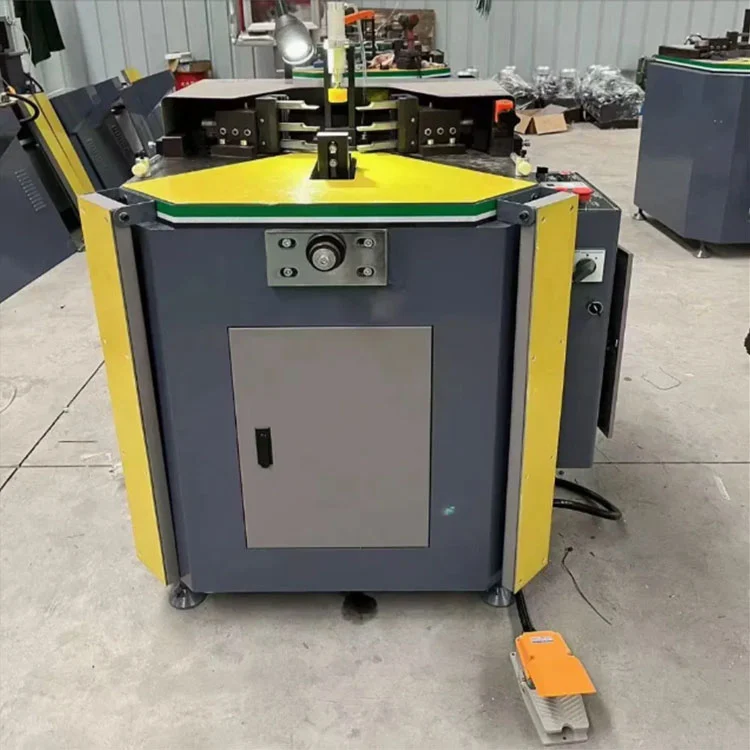 140mm एल्युमिनियम प्रोफाइल कुना संयोजन मिसिन