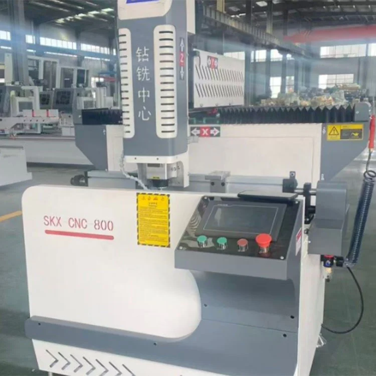 औद्योगिक एल्युमिनियम प्रोफाइलहरूको लागि 800mm CNC मशीनिङ केन्द्र